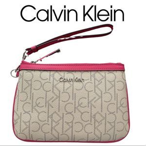 (NWT) Calvin Klein Wristlet